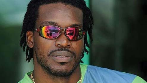 گیل کی جارحانہ بیٹنگ بونس پوائنٹ کے حصول میں معاون