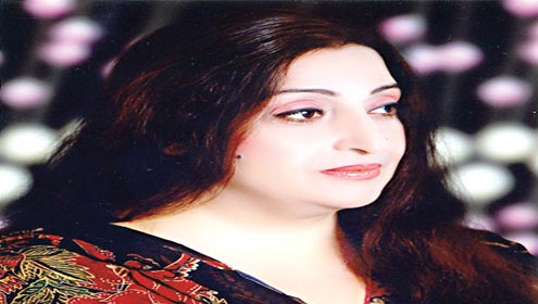 گلوکارہ شمسہ کنول بطور شاعرہ  اپنا غزل البم تیار کریں گی 