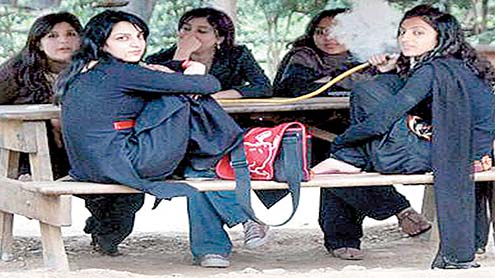 خواتین میں منشیات کے استعمال کا رجحان بڑھ گیا 