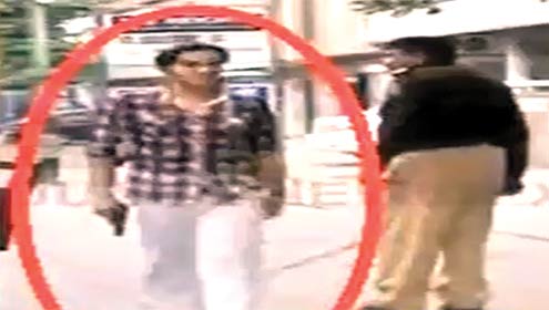 یہ کون ہے ؟۔۔۔ سانحہ لاہور کا نیا پراسرار کردار سامنے آ گیا