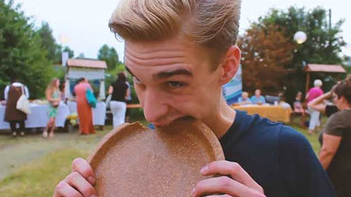   ایسی پلیٹیں جو کھانے کے ساتھ کھائی بھی جاسکتی ہیں 