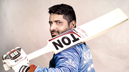 افغان بیٹسمین محمد شہزاد کے برے دن ختم ہونے کے قریب