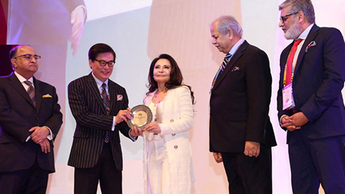 انگلش بسکٹ کے بانی خاور مسعود بٹ  کیلئے ایڈ ایشیا لیڈرشپ ایوارڈ 