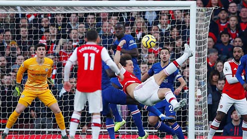 انگلش فٹبال پریمیئر لیگ:چیلسی نے آرسنل کو 2-1 سے شکست دے دی 