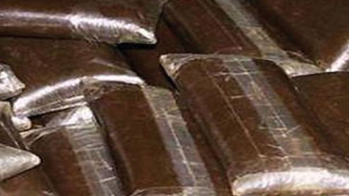 منشیات فروش گرفتار،چرس برآمد 