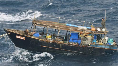 جاپان:سمندر سے ملنے والی کشتی سے 7لاشیں برآمد