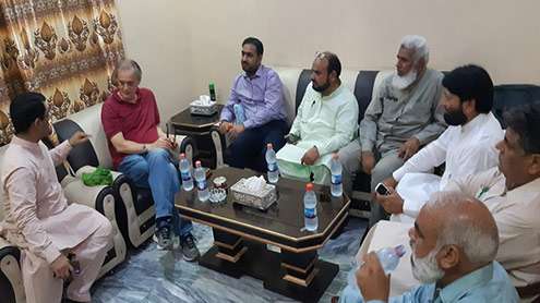 ورلڈ بینک کے وفد کا چیچہ وطنی کے مختلف چکوک کادورہ