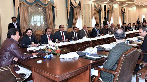 مہنگائی: تنخواہ سے میرا گھر نہیں چلتا, کھاد سستی کرنیکا اعلان, اجناس کی قیمتیں کم ہونگی, 100 سے زائد کاروبار لائسنس کی پابندی سے آزاد:عمران خان