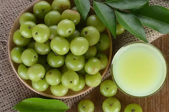 نہار منہ آملہ کھانے کے صحت پر حیرت انگیز فوائد