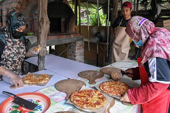 وبائی پیزا نے گاؤں کے 20لوگوں کاروز گار لگادیا