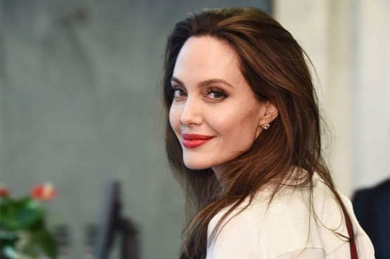 انجلینا جولی نوجوانوں کے حقوق  سے متعلق کتاب شائع کرینگی 