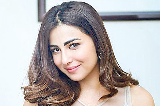 اشنا شاہ نے ویکسی نیشن کی وجہ سے  کورونا کو 9دن میں شکست دے دی 