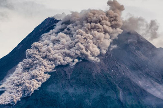 انڈونیشیا، آتش فشاں پھٹنے  سے ہلاکتیں14ہوگئیں
