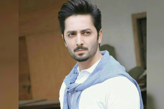 دانش تیمور کی 38ویں سالگرہ دو مقامات پر کیک کاٹا گیا