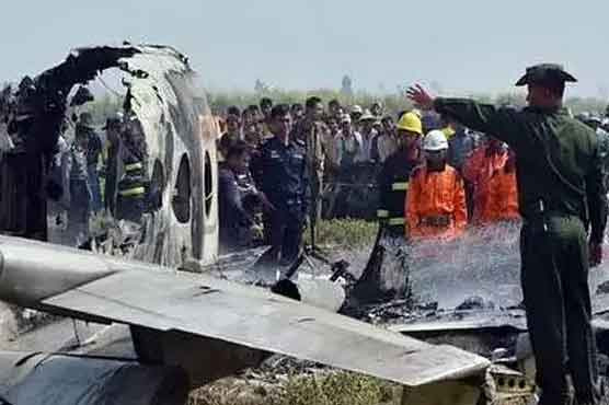 میانمار: طیارہ گر کر تباہ، 6 فوجیوں سمیت 13 افراد ہلاک