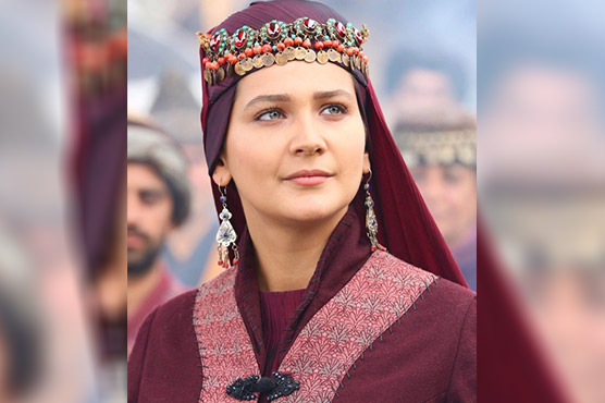 اصلحان خاتون کو برفی پسند آگئی انسٹا گرام پر ویڈیو جاری 