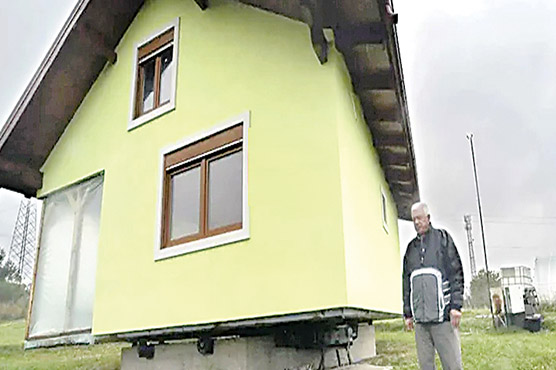 شوہر نے اہلیہ کے لیے منفرد گھر بنالیا، ویڈیو وائرل