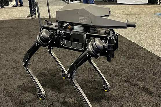 امریکہ میں روبوٹ کتے اب جدید اسلحہ چلانے لگے