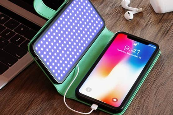 پاور بینک، سینی ٹائزر اور فون ہولڈر ایک ساتھ