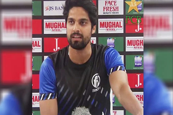 بیٹنگ آرڈر میں رد و بدل سے پرفارمنس پر اثر پڑا:عمر امین