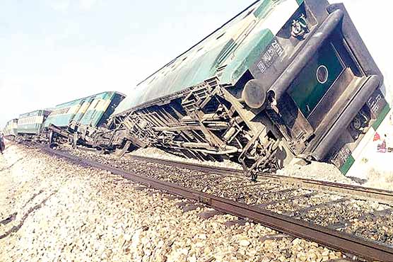 پاکستان:-سبی :ریلوے لائن پر دھماکا،ٹرین پٹڑی سے اتر گئی ،5 زخمی