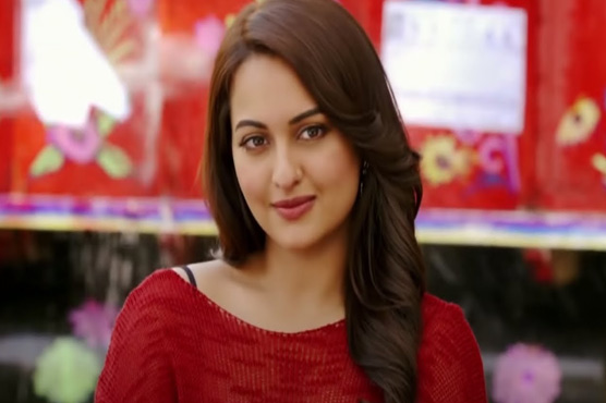 فراڈ کا مقدمہ ، سوناکشی سنہا کے  وارنٹ گرفتاری جاری ہوگئے 