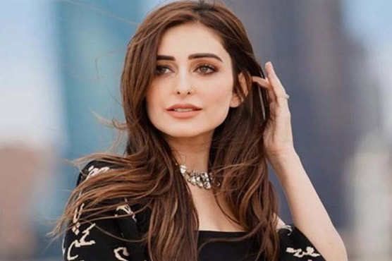 نجی زندگی سے متعلق مواد شیئر کرنے کیخلاف ہوں:سدرہ نیازی