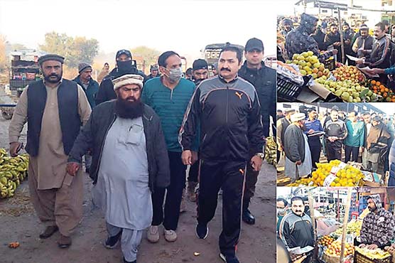  ڈی سی گجرات کاسبزی و فروٹ منڈی کادورہ ،نیلامی کی نگرانی 