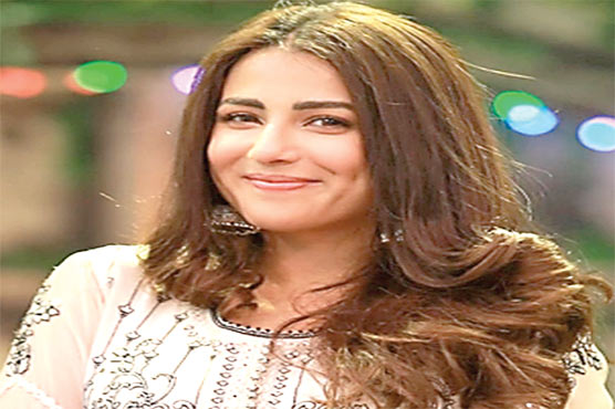 اشنا شاہ پاکستان ڈراموں پرتنقید کرنیوالے پر بھڑک اٹھیں  