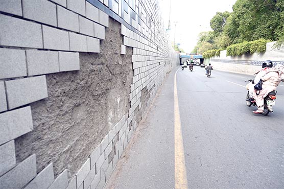 نجی ادارے کی مدد سے جیل روڈ  انڈر پاس کی تزئین و آرائش شروع 