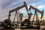 عالمی مارکیٹ میں خام تیل کی  قیمتیں 4فیصد سے زائد تک گرگئیں