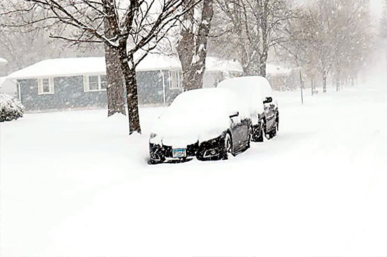 6گھنٹے برف میں جمے رہنے کے باوجود بھی خاتون زندہ 
