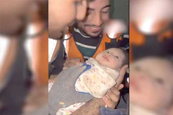  غزہ میں ریسکیو آپریشن ،37دن بعد  نومولودفلسطینی ملبے سے زندہ نکل آیا