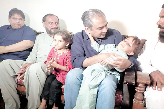 سپیشل ایجوکیشن داخلہ مہم بچوں کی معاون آلات کی تقسیم: سرکاری سکولوں کی حالت بہت خراب : محسن نقوی 