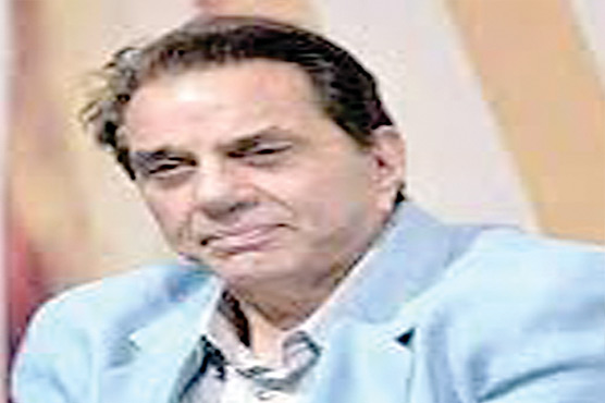  میرا بیٹا معصوم اینیمل ہے :دھرمیندر بوبی دیول کی فلم پر بول پڑے