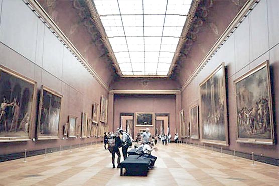 میوزیم ملازم نے اصلی پینٹگز کو جعلی سے بدل کر نیلام کردیا