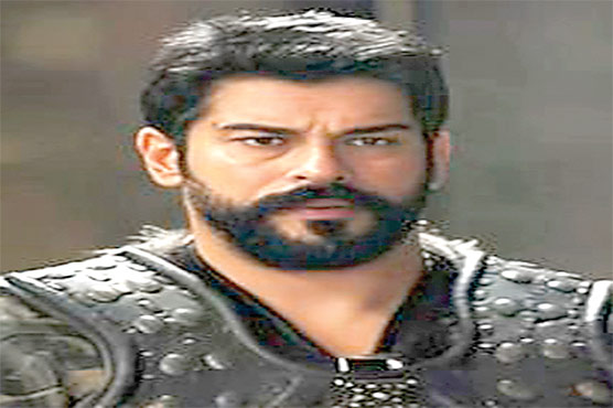  کورولوس عثمان کراچی پہنچ گئے