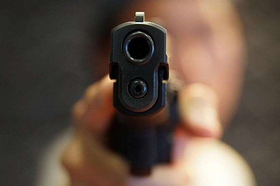  گلی میں شور مچانے سے منع  کرنے پر فائرنگ،3 افراد زخمی 