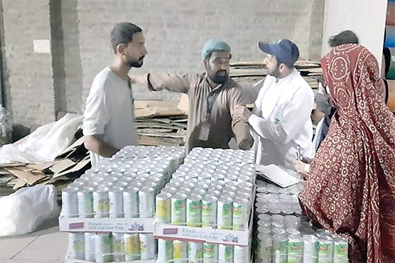 فوڈ اتھارٹی کے 2 پلانٹس پر چھاپے، 52 ہزار لٹر غیر معیاری جوس ضبط 