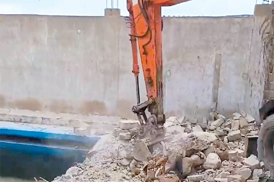 پانی  مافیا  کے  گڑھ  منگھوپیر  سے  100 غیر  قانونی  ہائیڈرنٹس  کا خاتمہ  