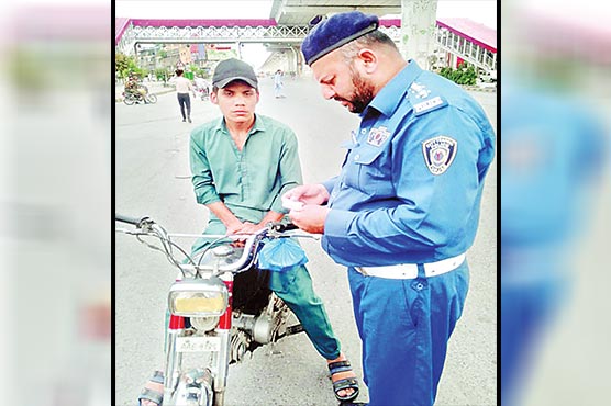 کم عمر ڈرائیورز کیخلاف کارروائی کے احکامات جاری