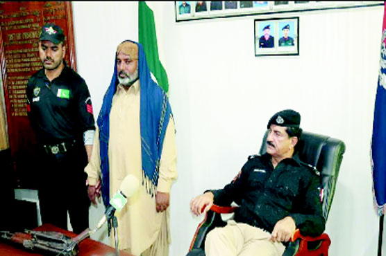  آپریشن کا خوف،مطلوب  ڈاکو نے گرفتاری پیش کردی 