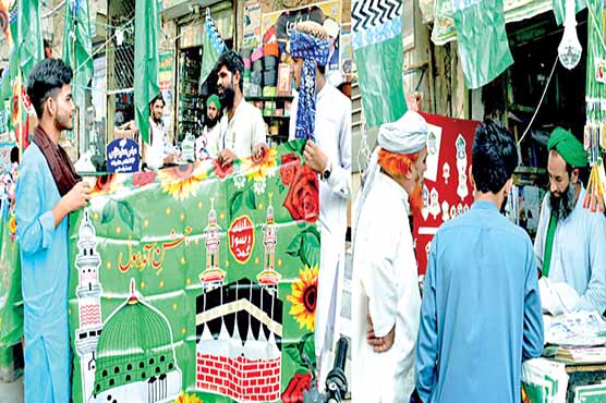  عیدمیلادالنبی منانے کیلئے بازاروں میں آرائشی اشیا کے سٹالز 