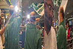  پاکستانی فین چاچا بشیر سے بھارتی  سکیورٹی نے پاکستانی پرچم لے لیا