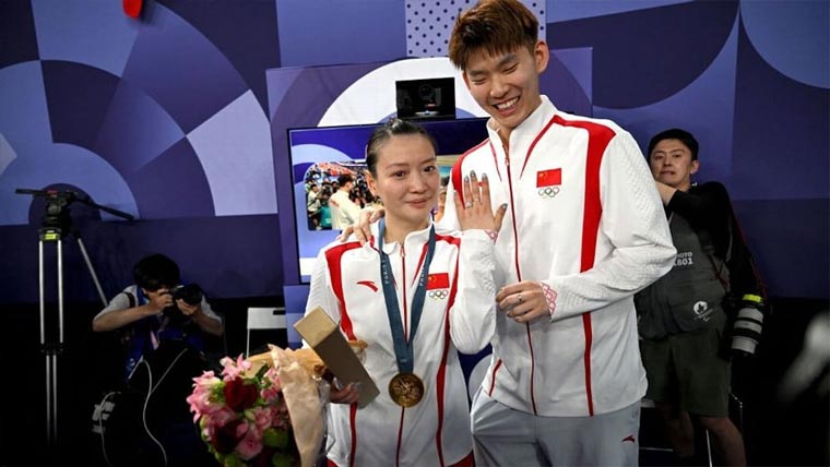 اولمپکس:گولڈ میڈل جیتنے کے بعد ساتھی پلیئر کو شادی کی پیشکش