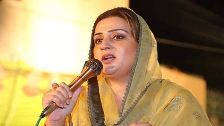 مرشد مزے ،کوچ اور چیلہ کٹہرے میں ہیں:عظمیٰ بخاری 