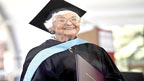 105 سالہ خاتون نے ماسٹر کی ڈگری مکمل کرلی