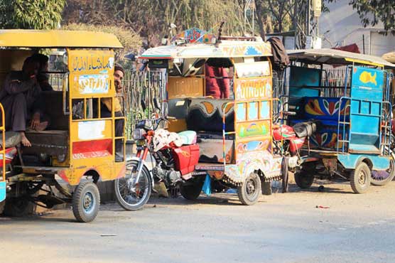 مختلف علاقوں میں چنگچی رکشوں کی بھر مار،ٹریفک مسائل گھمبیر