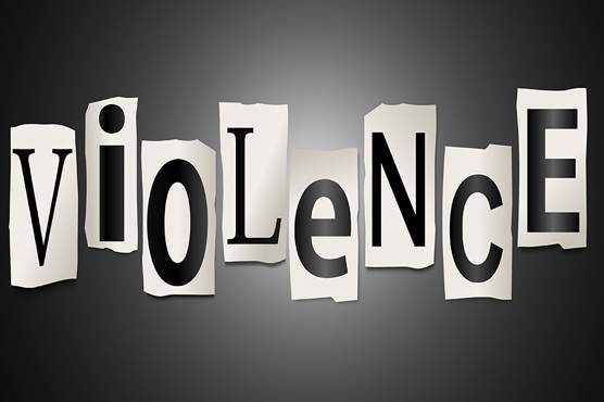خاتون اور نوجوان کو سابقہ رنجش پر تشددکانشانہ بناڈالا