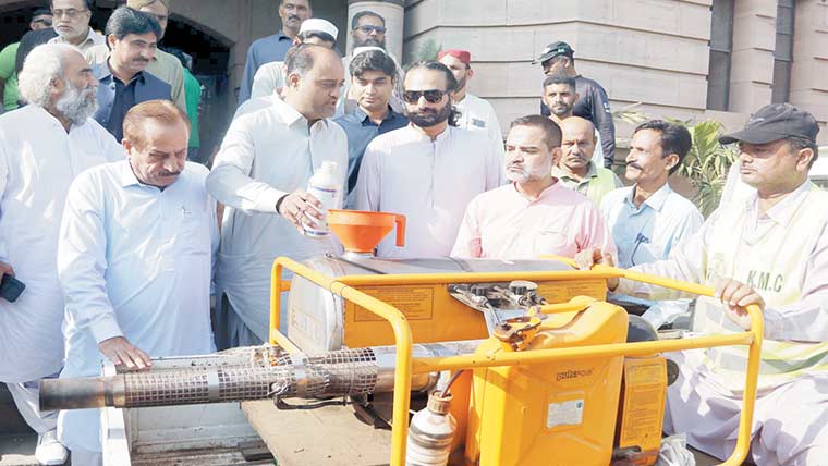 بلدیہ عظمیٰ نے جراثیم کش اسپرے مہم کا آغاز کردیا